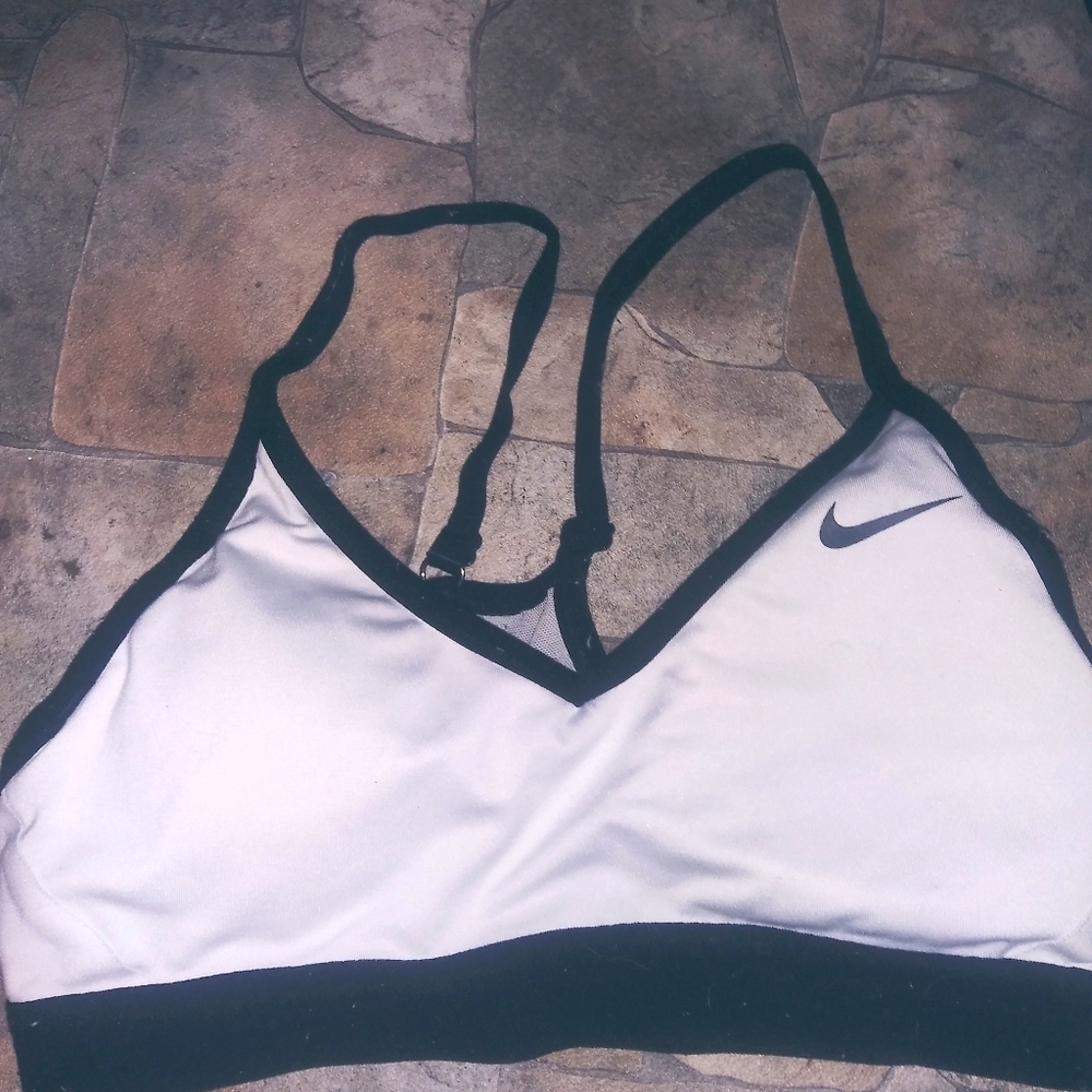 Girls Sports Bra Nike
